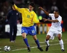 拉菲尼亚本,季表现卓越,球中其功不,Bet365体育,体育赛事,体育博彩,在线投注,体育平台,体育娱乐