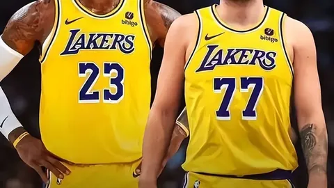 “亚冬会正进行，昨日亮点瞬间回顾！”