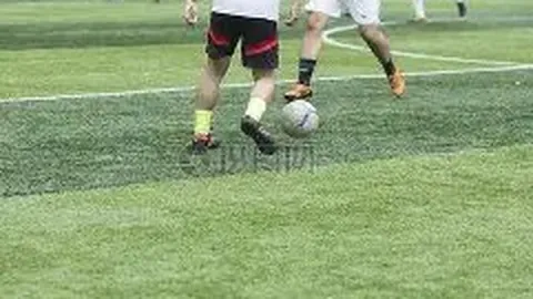 “德甲首战：法兰克福以1比0险胜达姆施塔特，赛事精彩回顾”